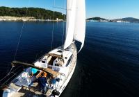 bateau à voile cockpit bateau à voile elan 45 impression voilier voile